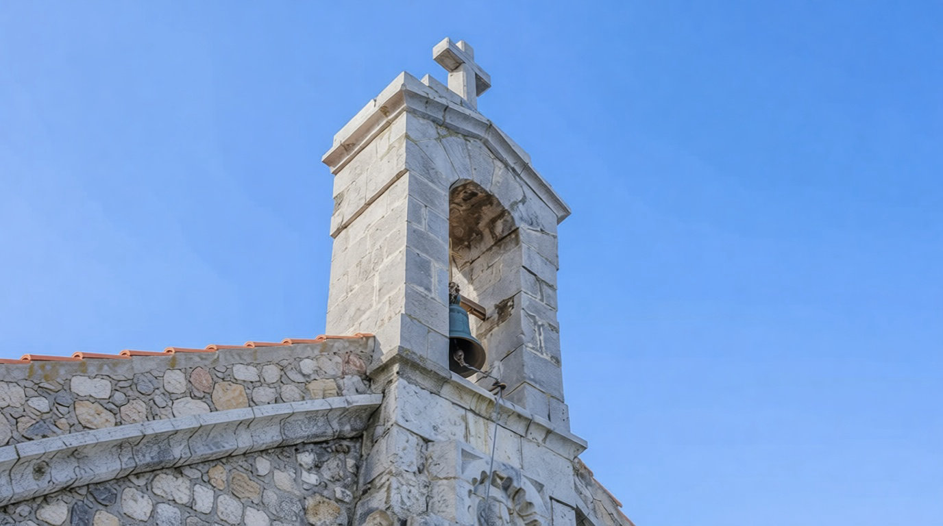 Les secrets et légendes qui hantent le rocher