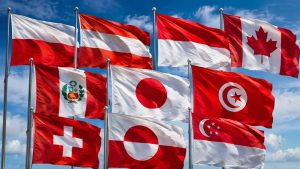 Un drapeau rouge et blanc.