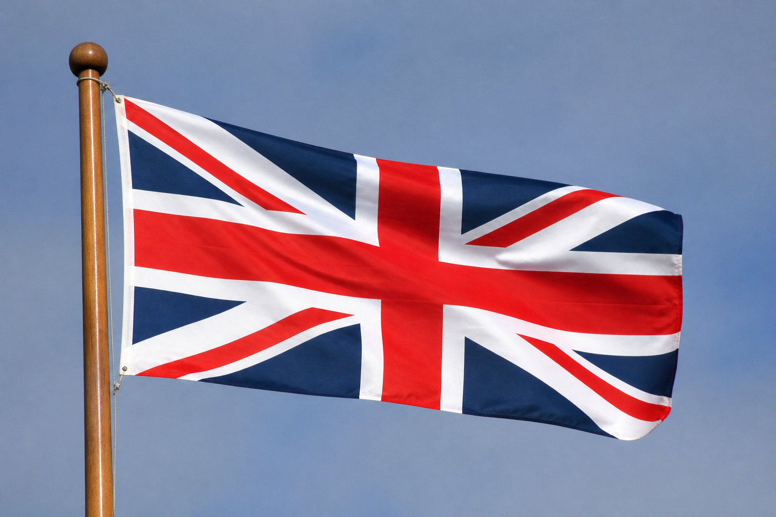 Guide pour différencier les drapeaux avec croix et étoiles