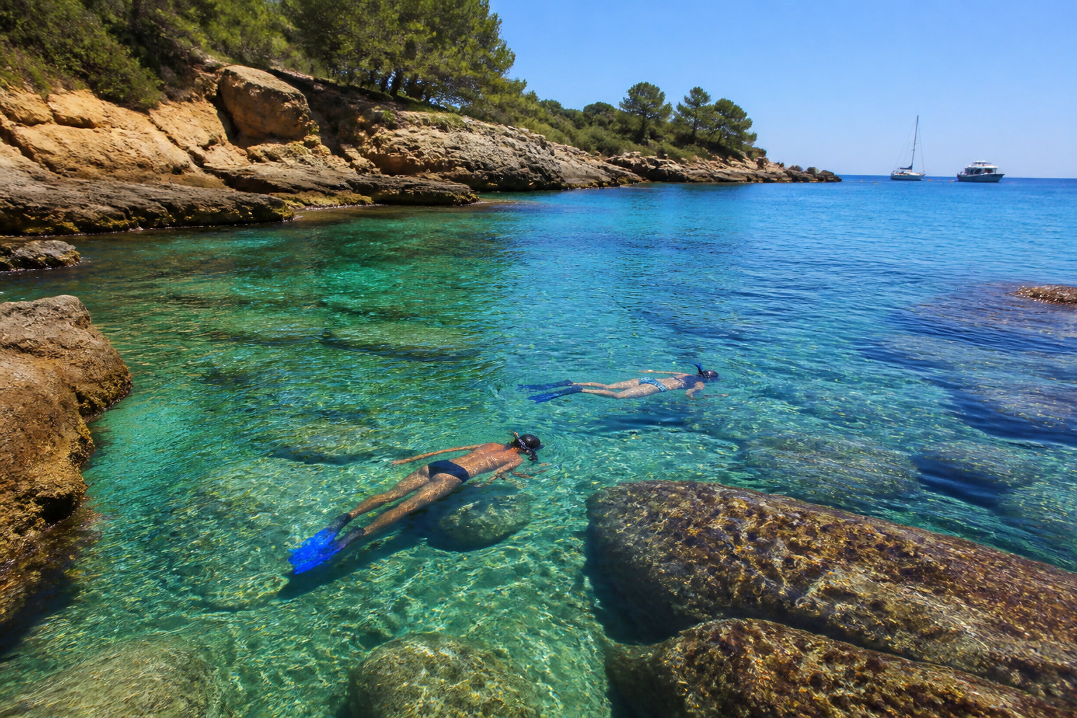 Les criques secrètes du Cap Salou pour le calme